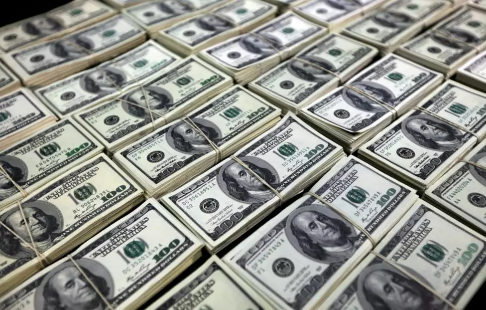 Dolların bahalaşması bu ölkələrin valyutalarının kəskin ucuzlaşmasına səbəb oldu