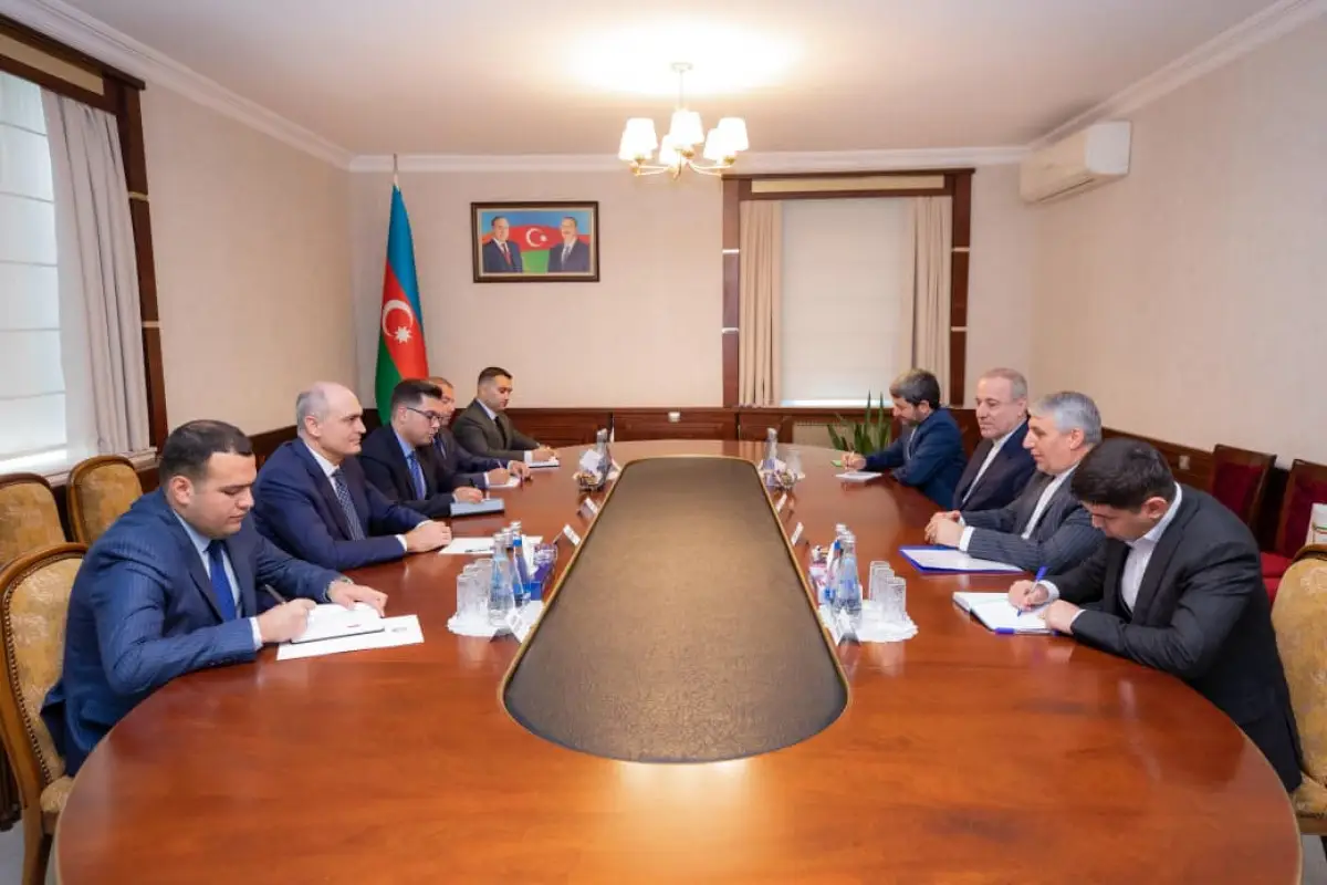 İran səfiri Naxçıvana getdi