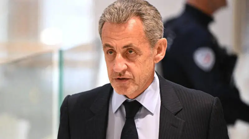 Məhkəmə Sarkozinin azadlığa buraxılması ilə bağlı qərar verib