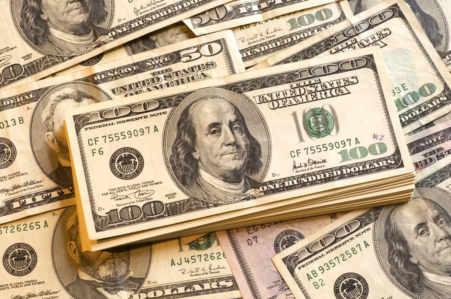 Rusiyanın beynəlxalq ehtiyatları 5 milyard dollaradək azalıb