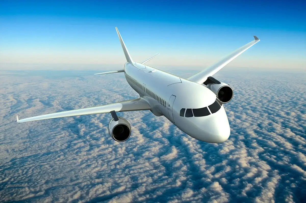 Məşhur aviaşirkət işçilərini ixtisar etdiyi üçün 58,5 milyon dollar cərimələndi