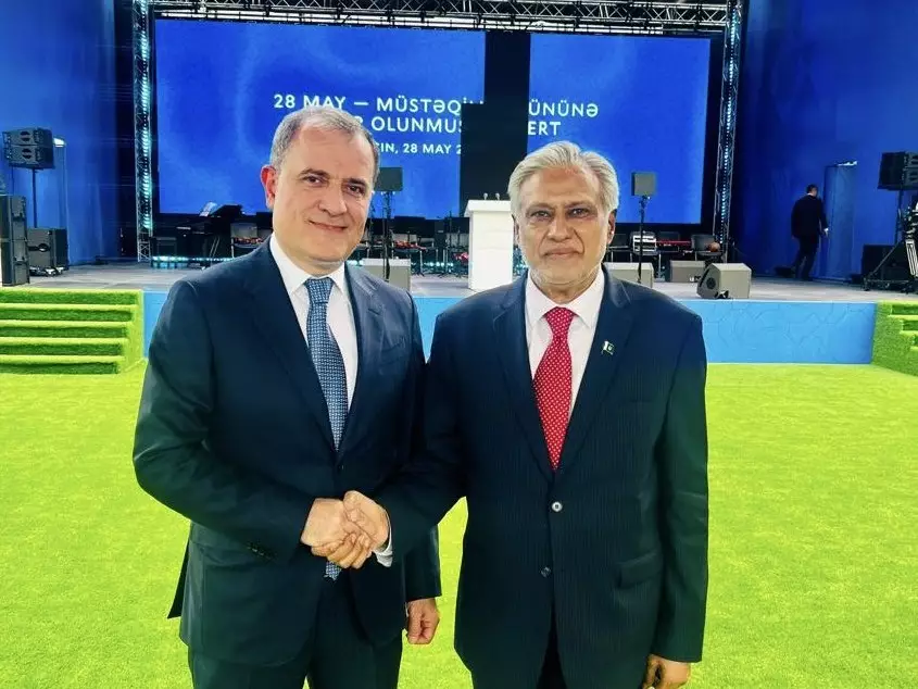 Ceyhun Bayramov pakistanlı həmkarı ilə görüşünə dair paylaşım edib