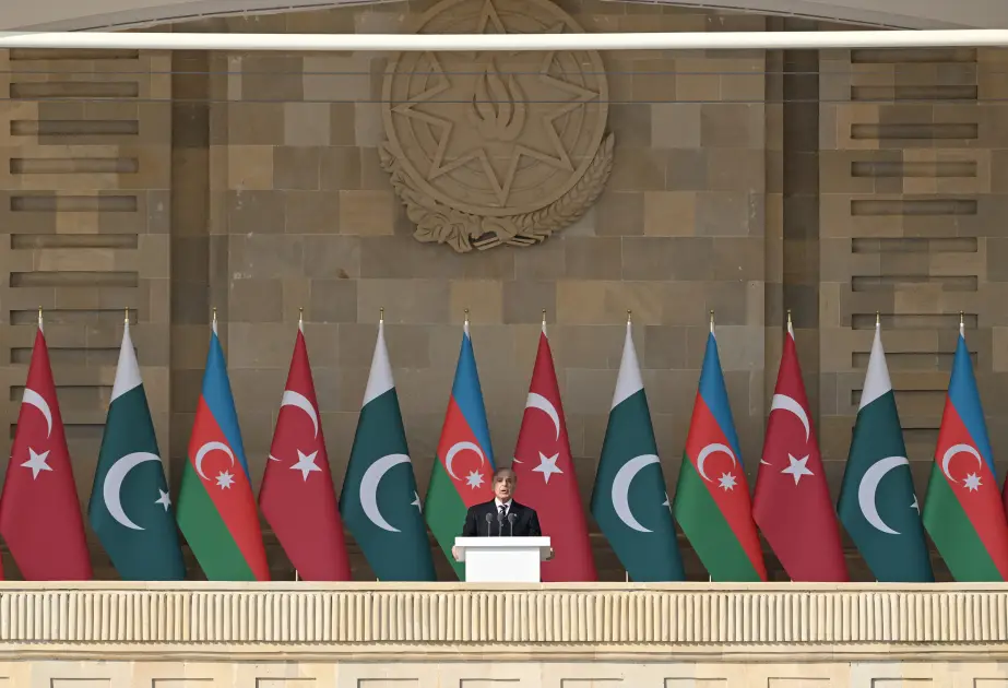 Şahbaz Şərif: Azərbaycanın Qarabağdakı Qələbəsi suverenlik və öz müqəddəratı uğrunda vuruşan bütün xalqlar üçün ədalətin təntənəsi oldu