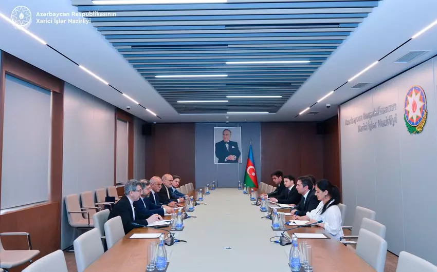 Azərbaycan-İran ikitərəfli əməkdaşlıq gündəliyindən irəli gələn məsələlər müzakirə olunub - FOTO