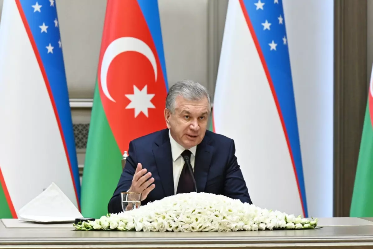 Özbəkistan Prezidenti Şavkat Mirziyoyev Azərbaycana səfərə gəlib - YENİLƏNİB