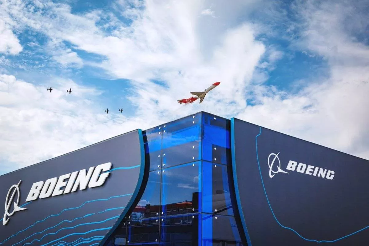 “Boeing”in  xalis zəzəri azalıb, gəliri artıb