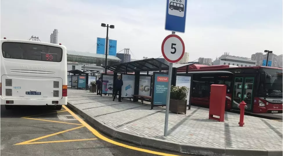 Bakıdakı avtobus dayanacaqları dezinfeksiya ediləcək - AYNA-dan 1,1 mln. manatlıq LAYİHƏ