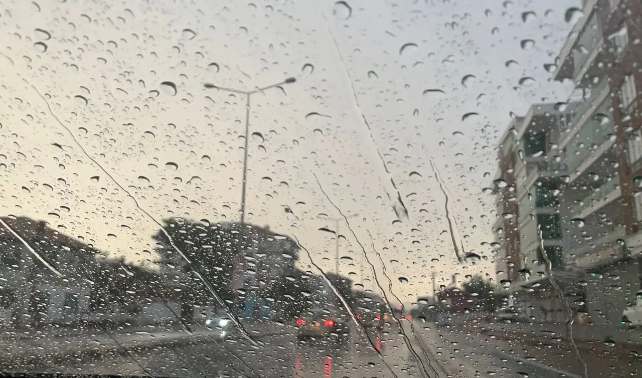 Sabah Bakıda intensiv yağış yağacaq - XƏBƏRDARLIQ