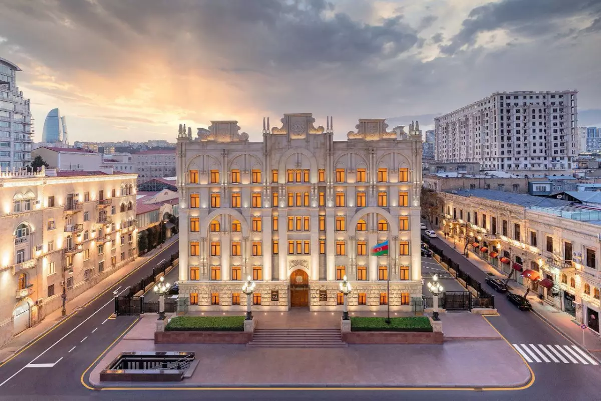 DİN: Bank kartları ilə əlaqəli zənglər, mesajlar bloklanmalıdır