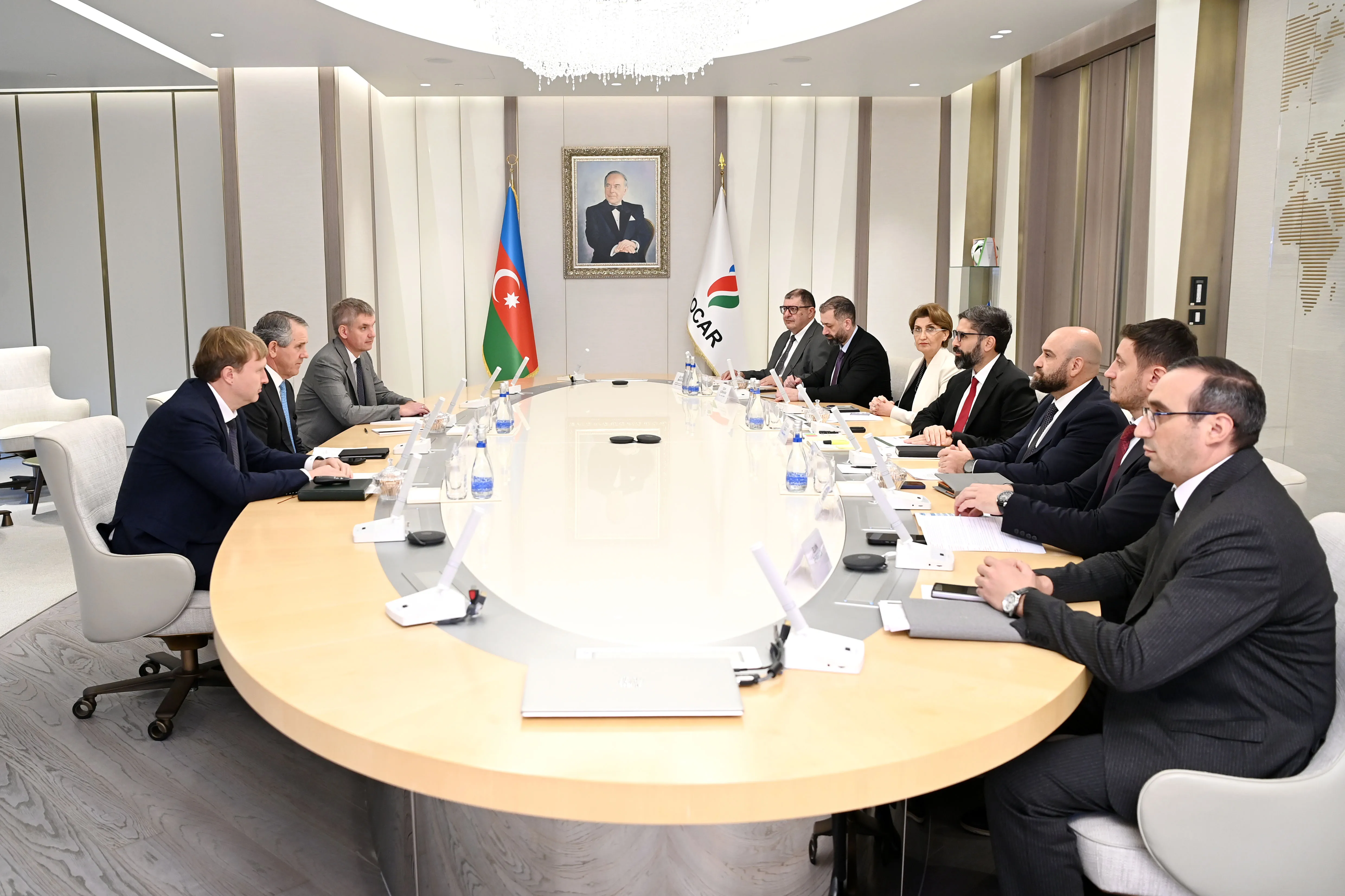 SOCAR-ın prezidenti “DeGolyer and MacNaughton” şirkətinin sədri və baş icraçı direktoru ilə görüşüb