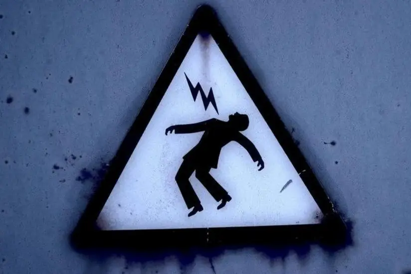 Siyəzən sakini və ona məxsus 25 min manatlıq altı baş inəyi elektrik cərəyanı vurub
