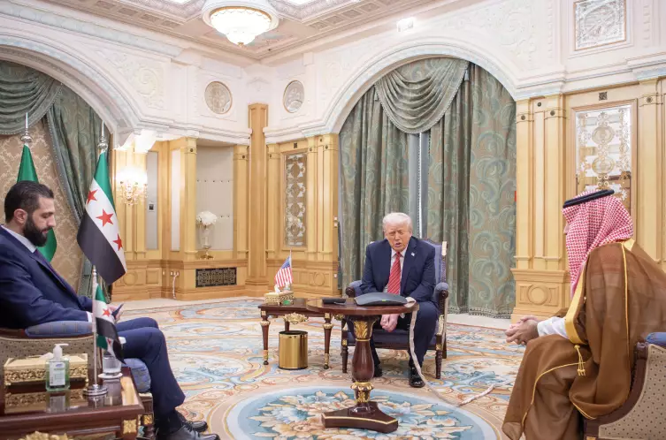 Tramp: Suriyaya qarşı sanksiyaları ləğv edirik
