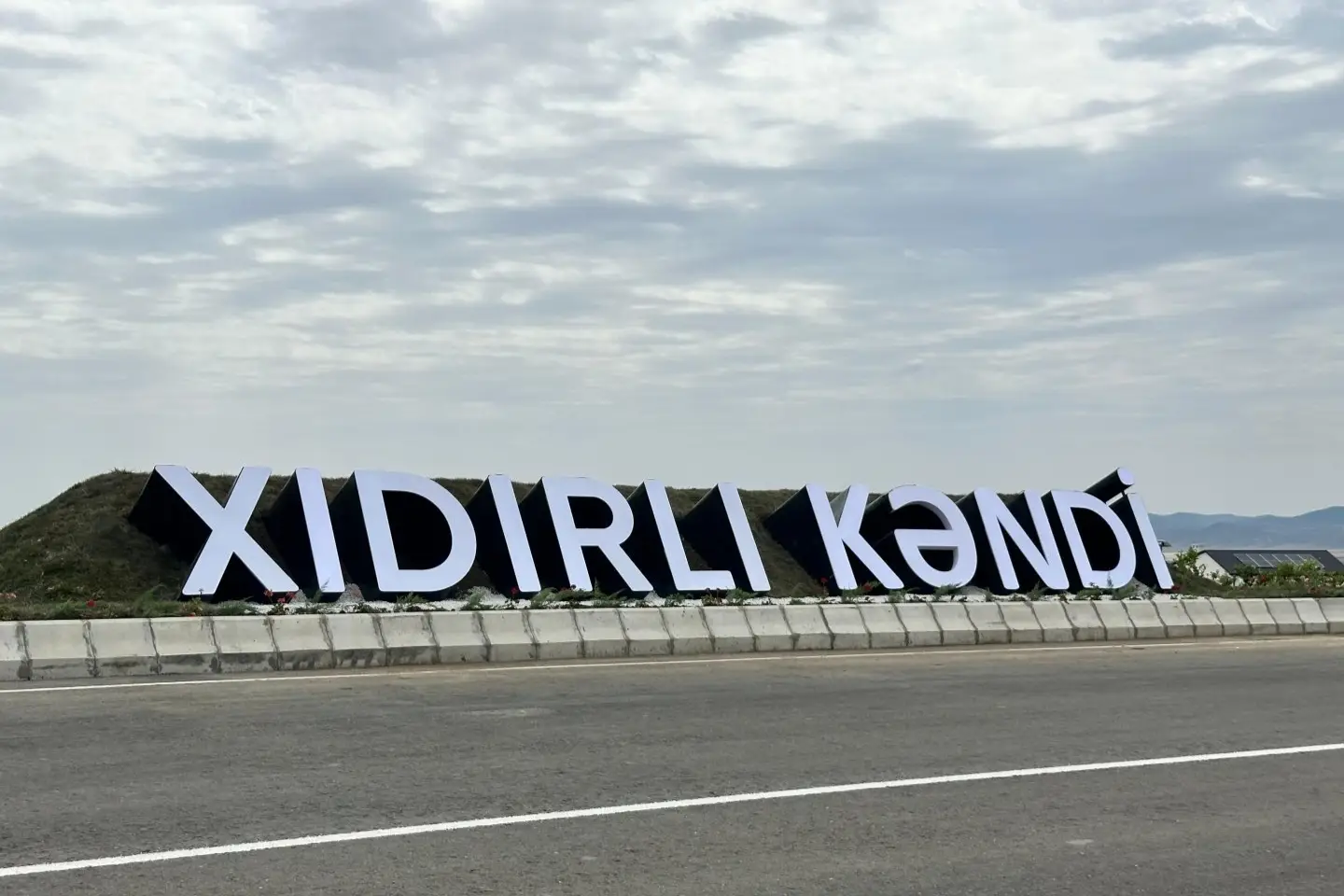 Ağdamın Xıdırlı kəndinə və Cəbrayıl şəhərinə növbəti köç karvanı yola salınıb