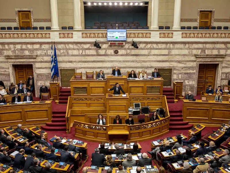 Yunanıstan deputatları üçüncü səsvermədə prezidenti seçə bilməyiblər
