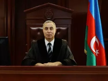 Tanınmış hakimə ağır itki üz verib