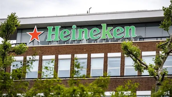 "Heineken”in mənfəəti artıb, gəliri azalıb