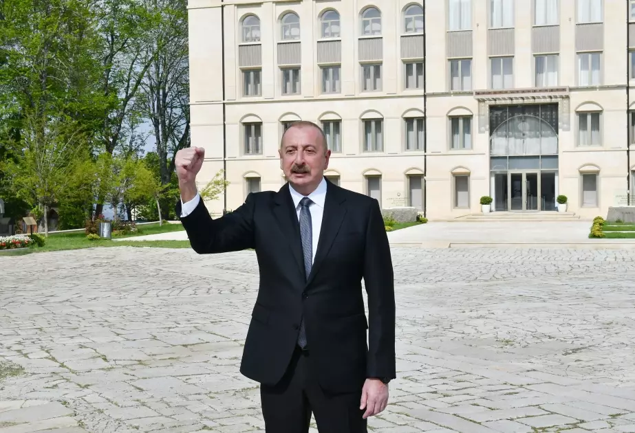 Prezident: Mayın 2-dən bu günə qədər Qarabağ və Şərqi Zəngəzurda 10 kəndin təməli qoyulub