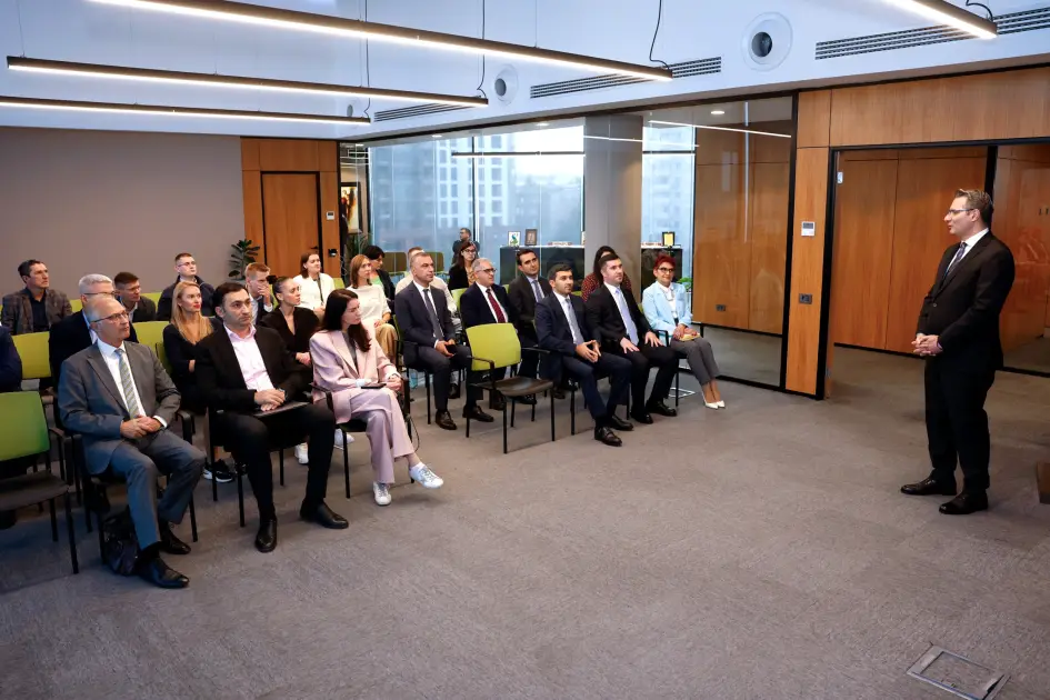 DOST Agentliyində Ukrayna nümayəndə heyəti ilə görüş keçirilib