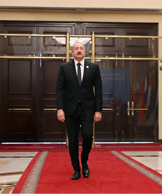 İlham Əliyev MDB Dövlət Başçıları Şurasının iclasında iştirak etmək üçün Düşənbədəki "Millət" sarayına gəlib