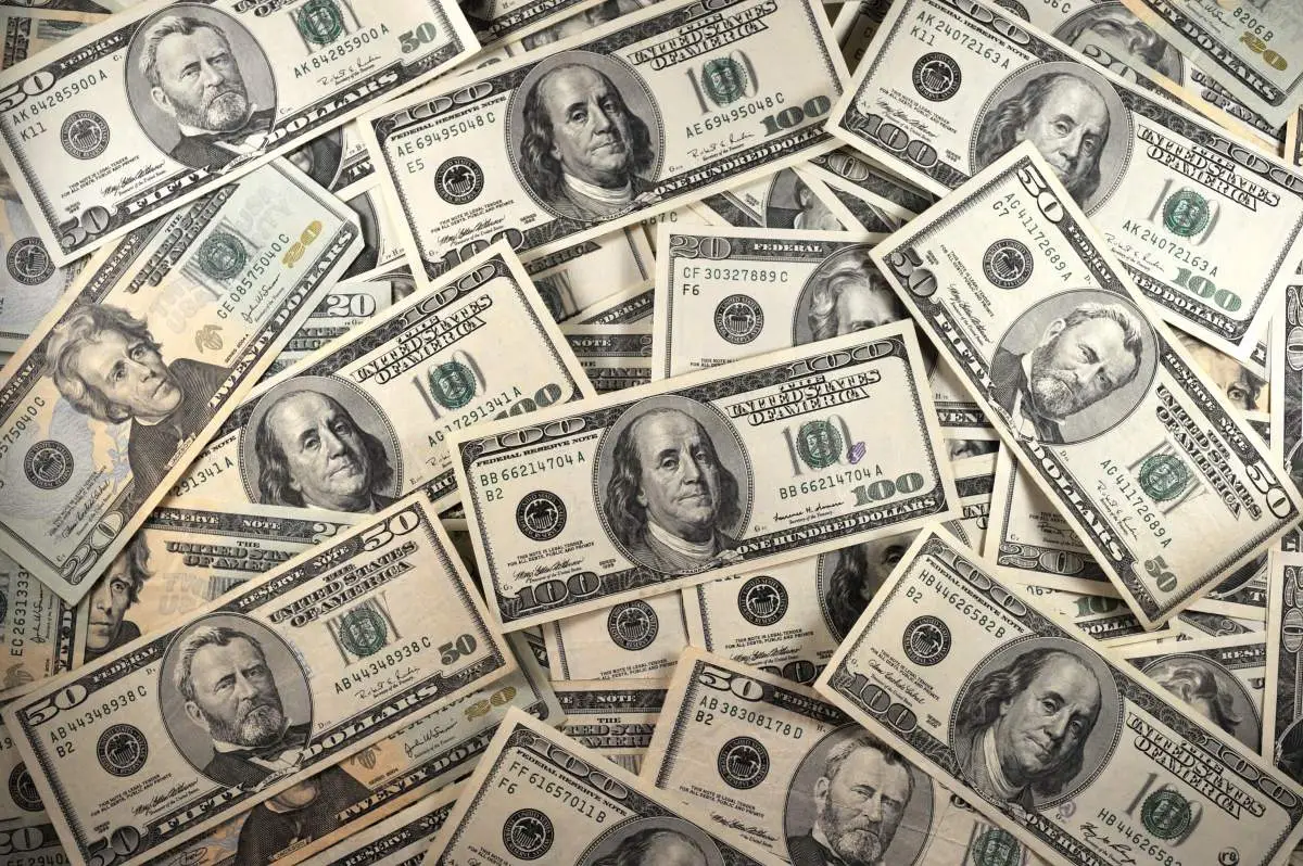 Ukraynanın dövlət borcu bir ayda 1 milyard dollar artıb