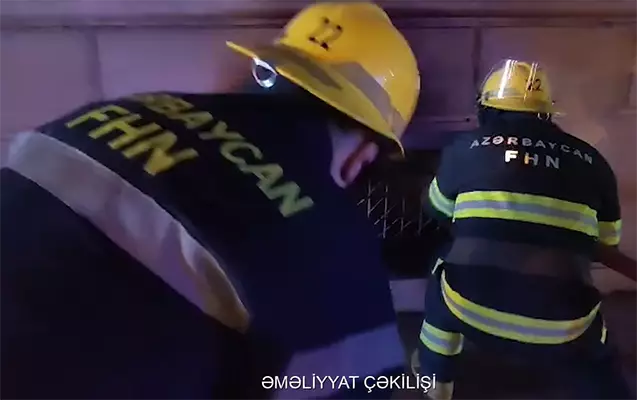 Sumqayıtda yaşayış binasında yanğın - Sakinlər təxliyə olundu+VİDEO
