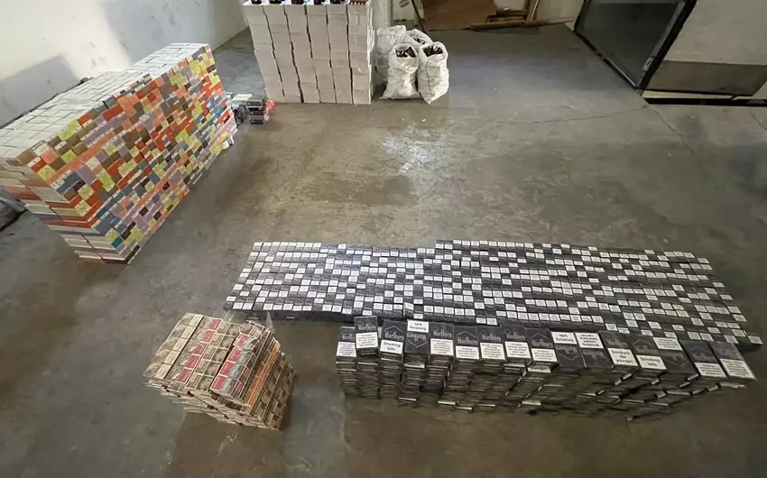 Gömrükdən külli miqdarda siqaret və pirotexniki vasitə aşkarlanıb (FOTO)
