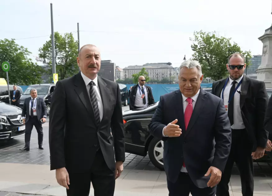 İlham Əliyevin “X”dəki səhifəsində Macarıstana səfəri ilə bağlı videoçarx paylaşılıb