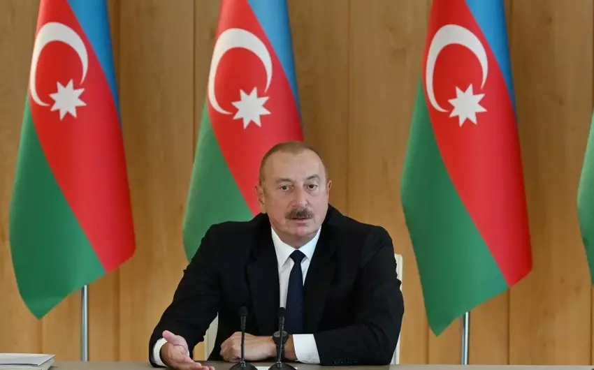 İlham Əliyev ermənilərin Qarabağa köçürülməsi tarixindən danışıb
