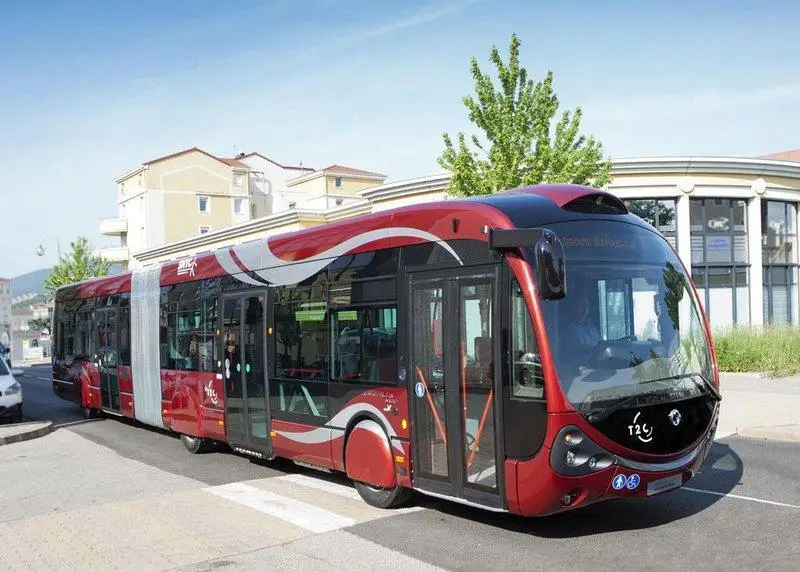 Bakıda daha iki müntəzəm marşrut üzrə avtobuslar yenilənib