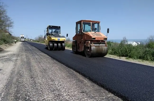 Şərik qardaşların şirkəti bu şəhərə asfalt çəkəcək 