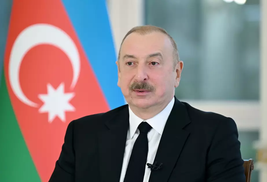 İlham Əliyev telekanallara müsahibəsində Yaxın Şərqdəki proseslərlə bağlı fikirlərini bölüşüb