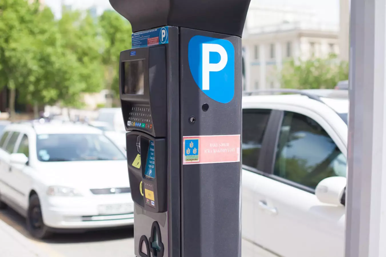 Parklanmaya görə nağd pul ödənişləri qanunsuzdur