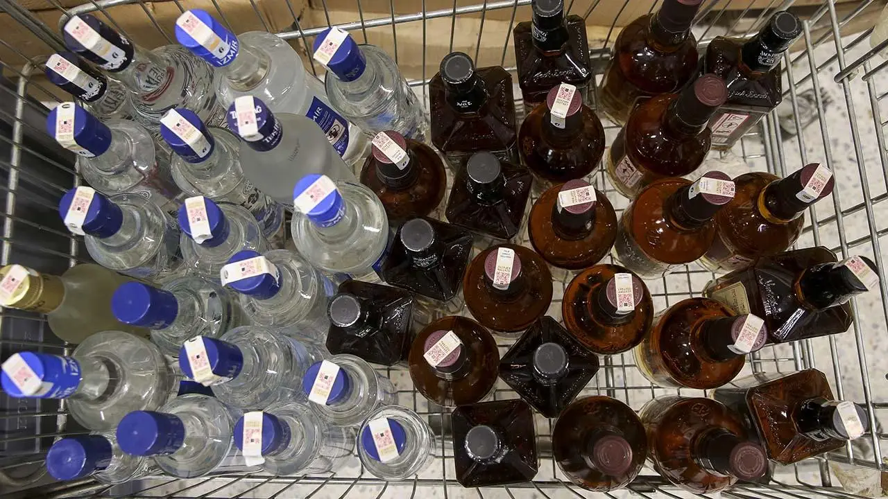 Alkoqollu içkilər üçün aksiz dərəcəsi artırılır