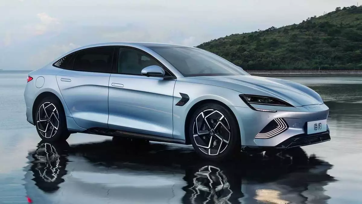 "BYD"nin səhmləri çökdü