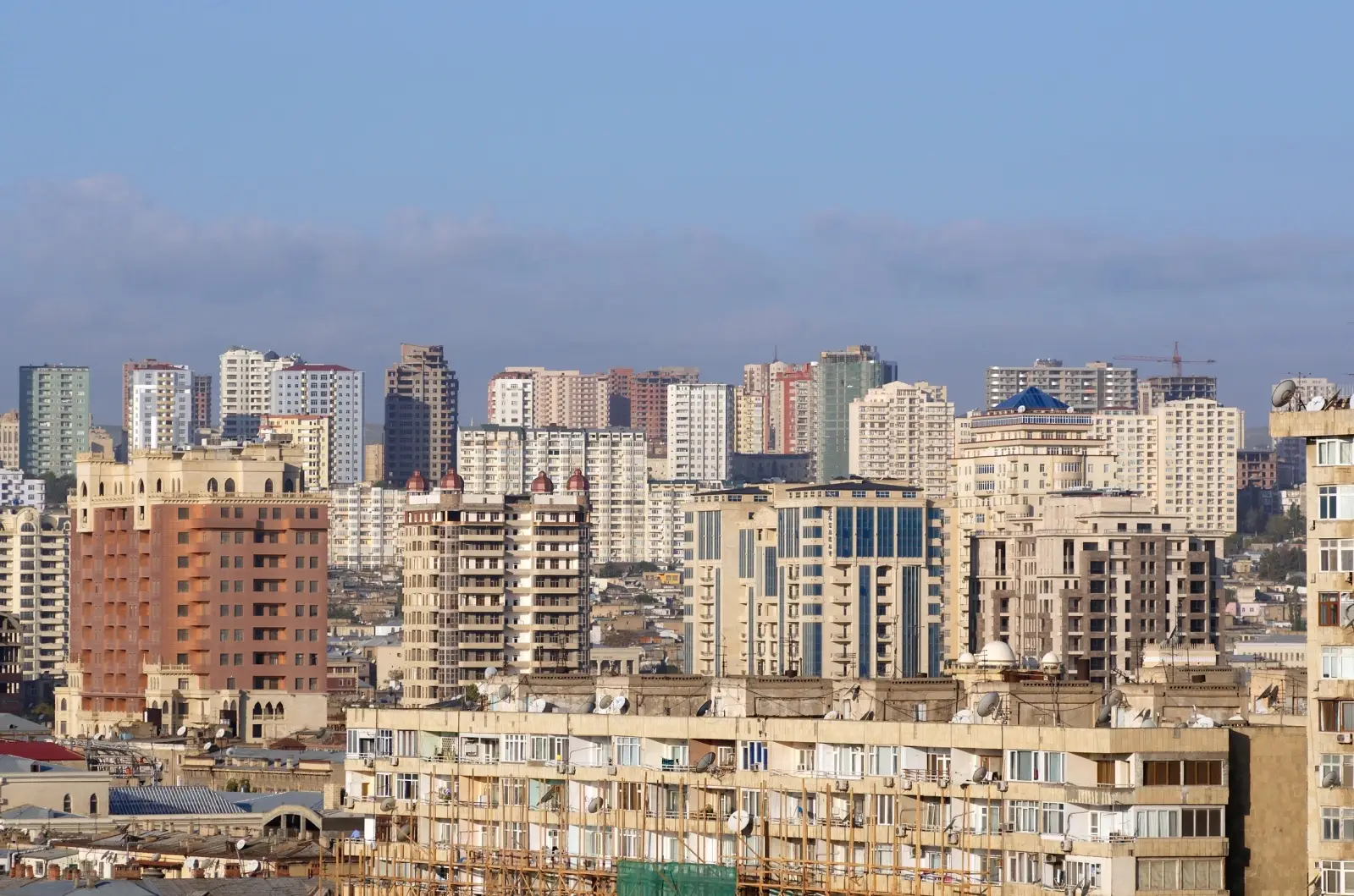 Komitə məcburi köçkün binalarını 1,3 milyon manata təmir edəcək