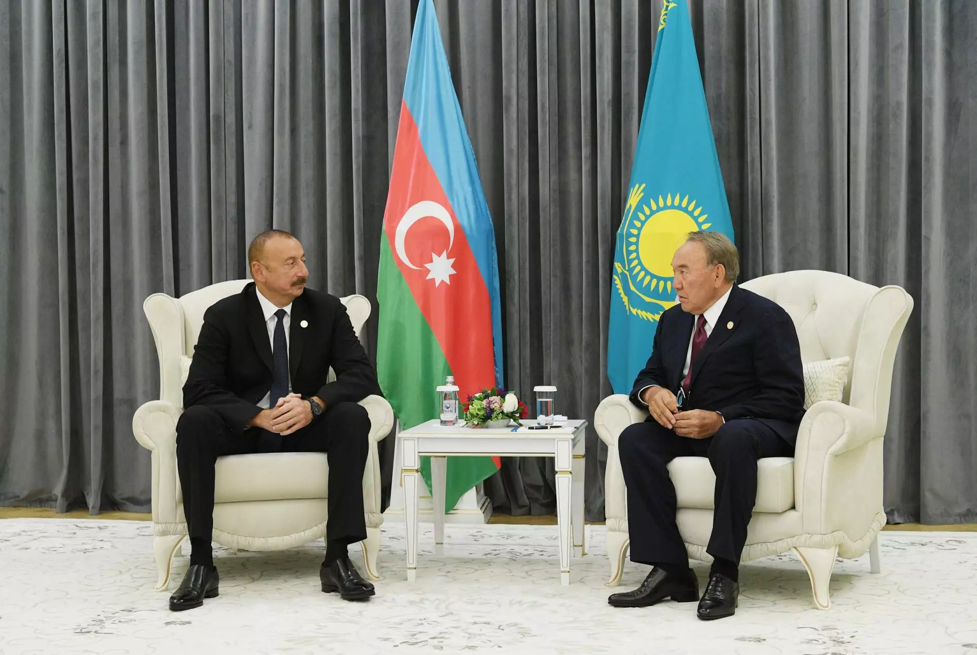 Nursultan Nazarbayev Prezident İlham Əliyevi təbrik edib