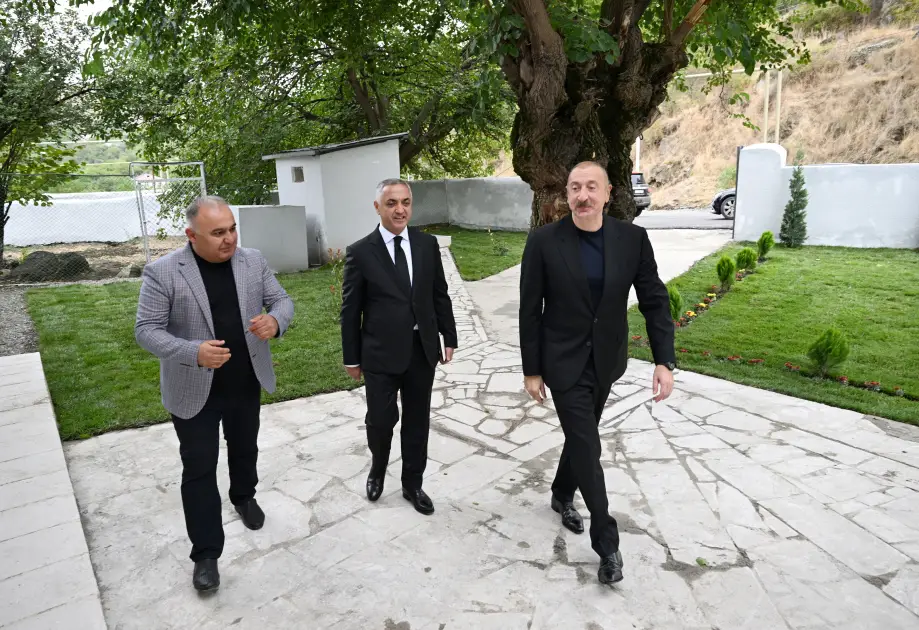 Prezident Şuşakənddə olub - FOTOLAR