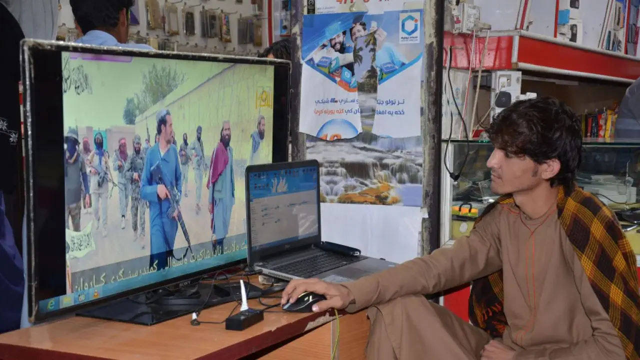 Əfqanıstan əhalisi internetsiz qaldı