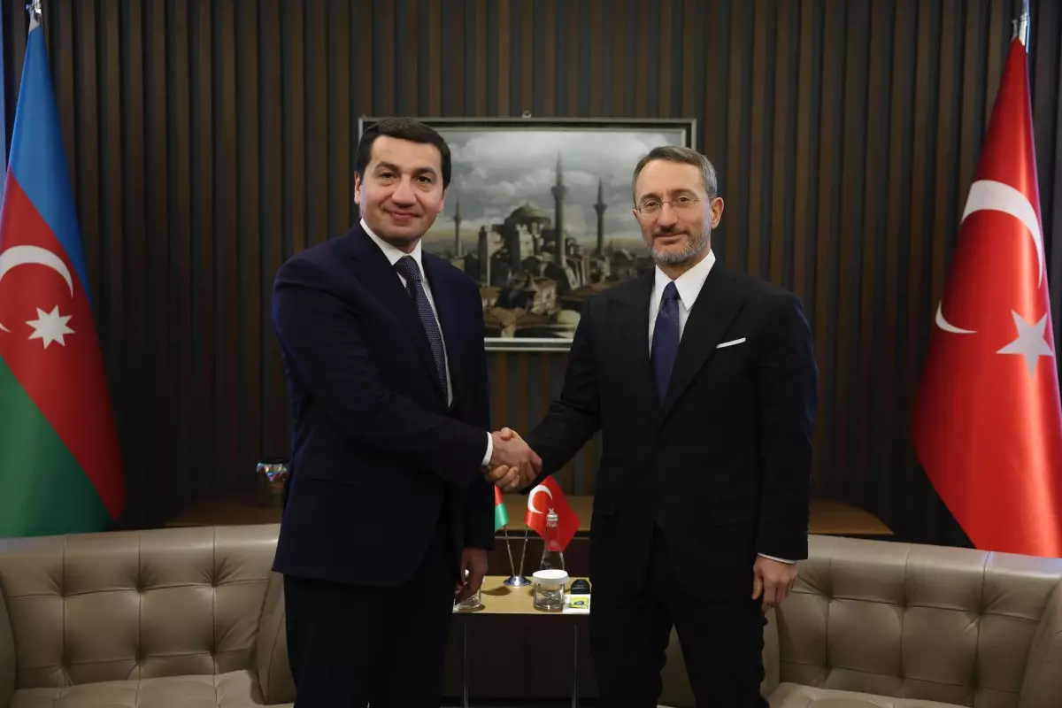 Hikmət Hacıyev Fəxrəddin Altunla görüşüb - FOTO