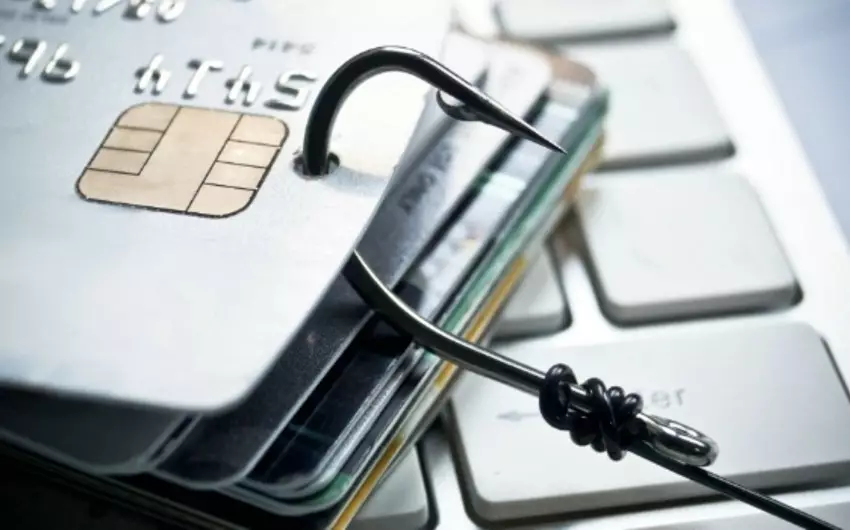 Ötən gün bank kartlarından oğurlanan vəsait açıqlanıb