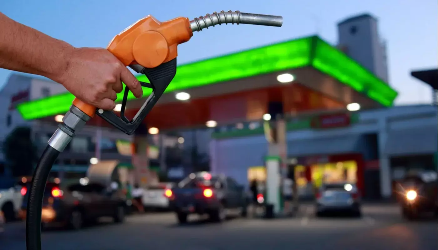 Azərbaycanda benzin istehsalı 17% azaldı
