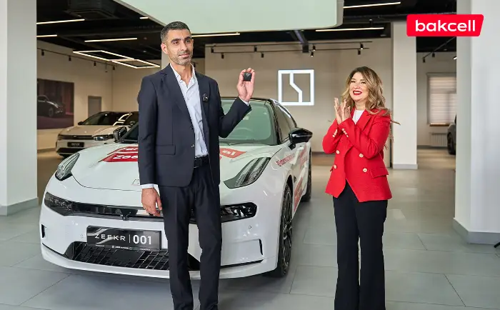 “Bakcell” lotereyasında ilk “Zeekr 001” qalibə təhvil verildi - FOTO