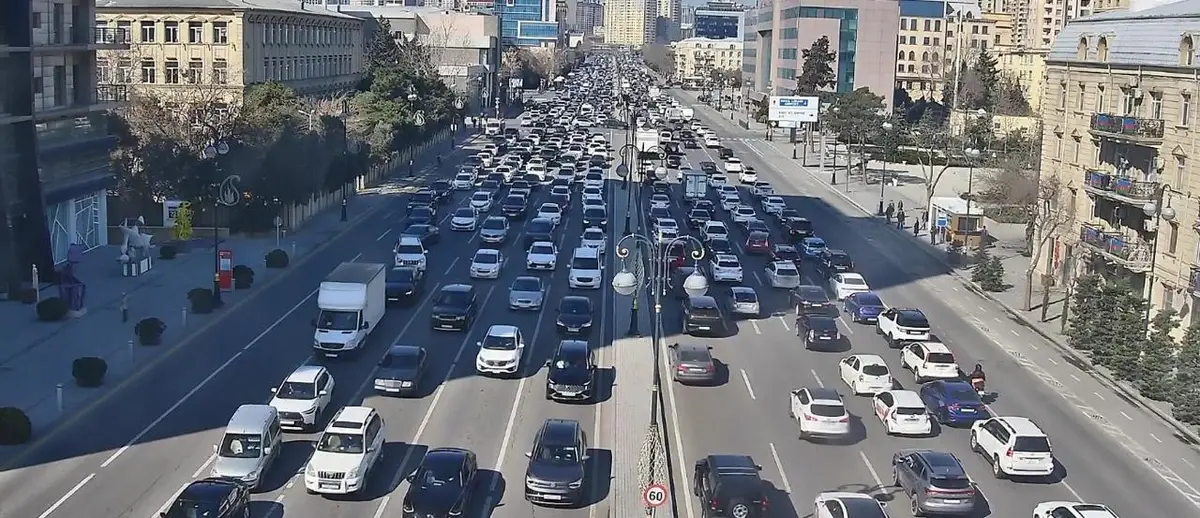 Bakıda bu yollarda sıxlıq var - SİYAHI