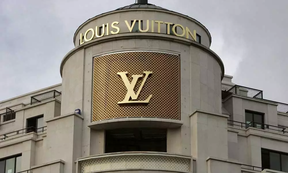 "Louis Vuitton"un qazancı 17% azaldı