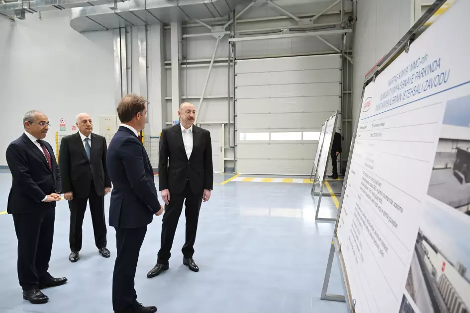 İlham Əliyev Sumqayıt Kimya Sənaye Parkında bir sıra müəssisələrin açılışını edib - FOTO