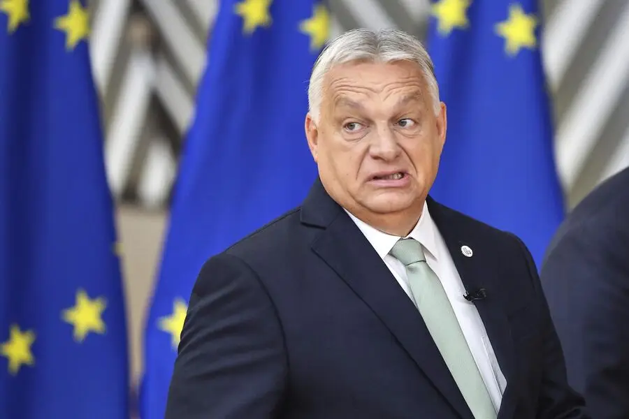 Orban: "Tramp-Putin görüşündən sonra dünya müharibəsi təhlükəsi azaldı"