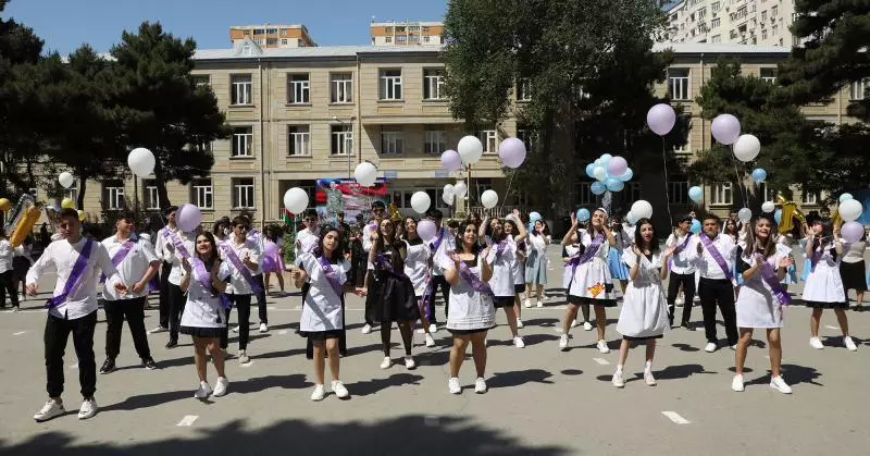 Yol polisi "Son zəng" tədbirləri ilə bağlı valideynlərə müraciət edib