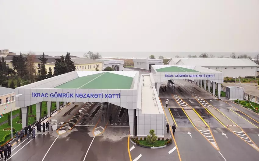 Azərbaycanda bu avtomobillər gömrük rüsumundan azad edildi