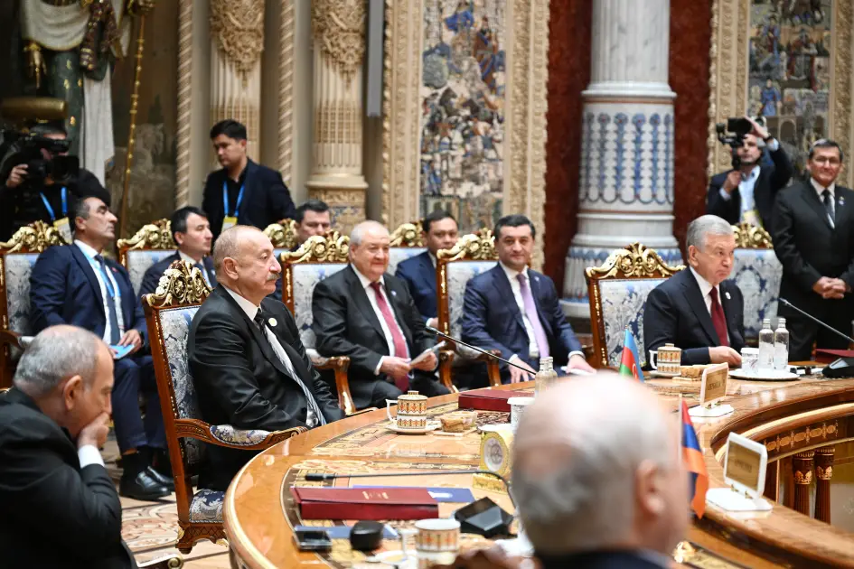 İlham Əliyev MDB Dövlət Başçıları Şurasının geniş tərkibdə iclasında iştirak edib - YENİLƏNİB