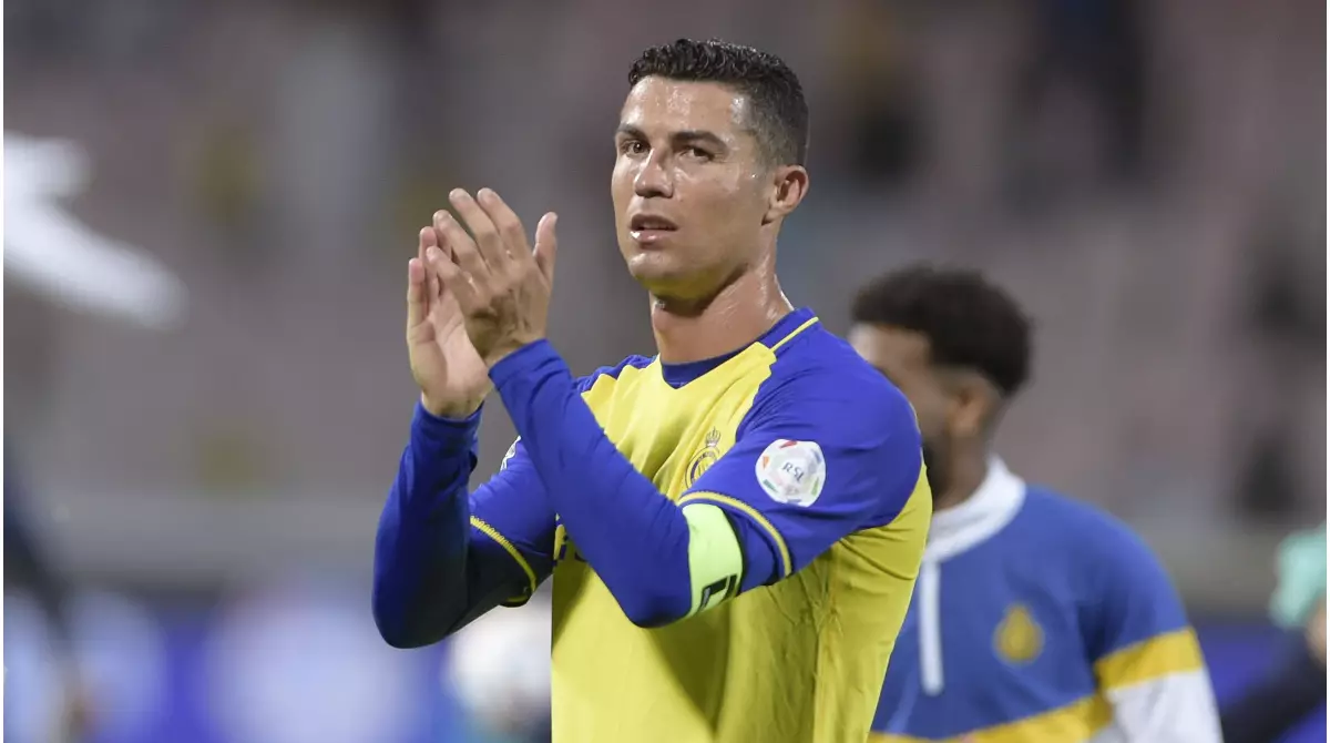 Kriştiano Ronaldo qol vurduqdan sonra səcdə etdi - FOTO